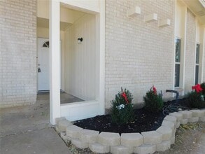 1524 Carnation Dr in Lewisville, TX - Building Photo - Building Photo