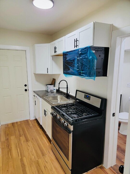 21 Wayland St in Hartford, CT - Foto de edificio