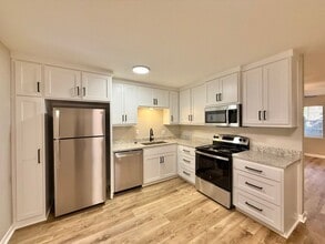 721 S Porter Ave in Tyler, TX - Building Photo - Building Photo