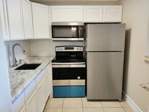 740 Horizon W in Boynton Beach, FL - Building Photo - Building Photo