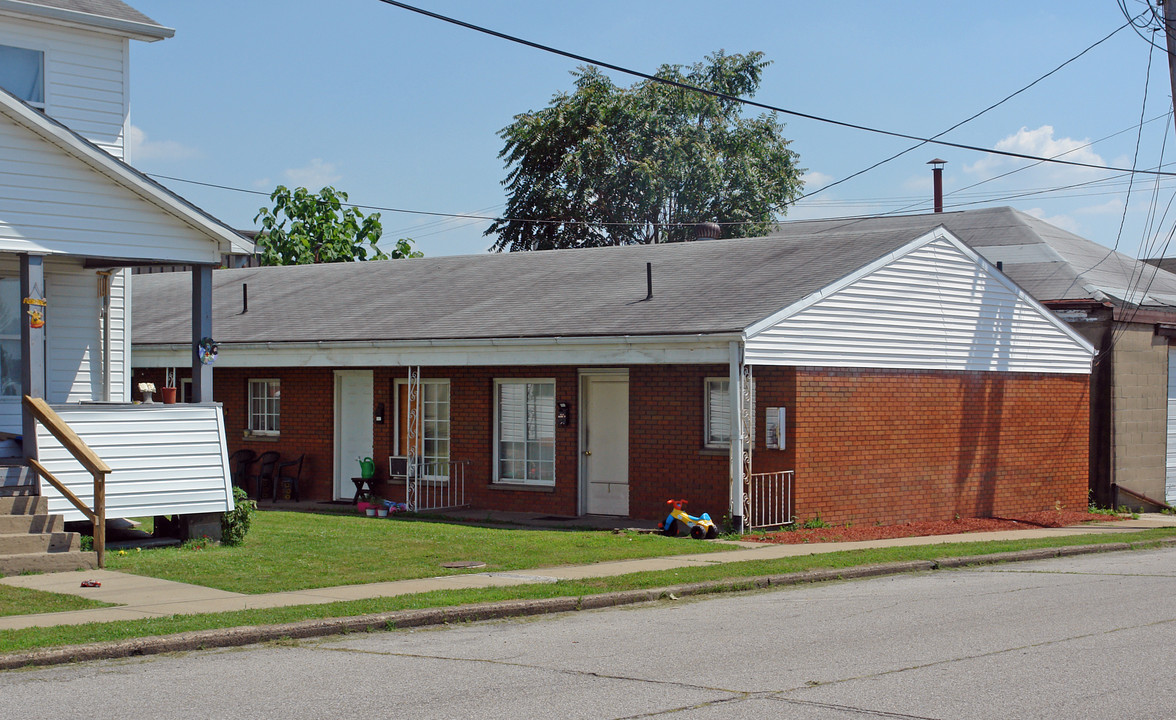 610 George St in Parkersburg, WV - Building Photo