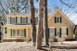 1565 Hascall Dr SW in Marietta, GA - Building Photo