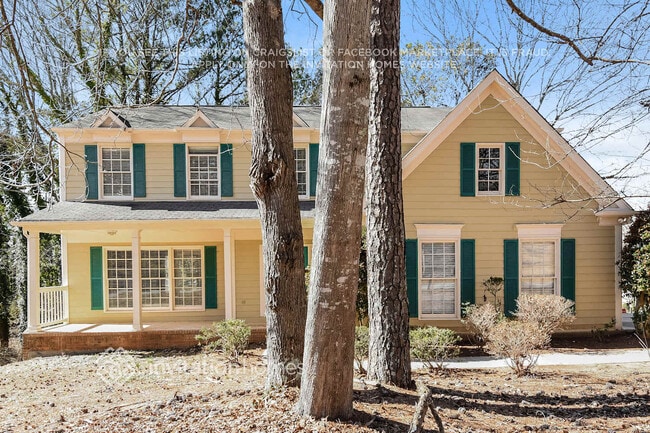 property at 1565 Hascall Dr SW