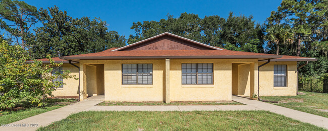 2509 Mitchell Ave in Mims, FL - Building Photo - Building Photo