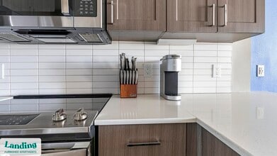 6850 Foxtail Palm Wy, Unit 5111 in Bradenton, FL - Building Photo - Building Photo