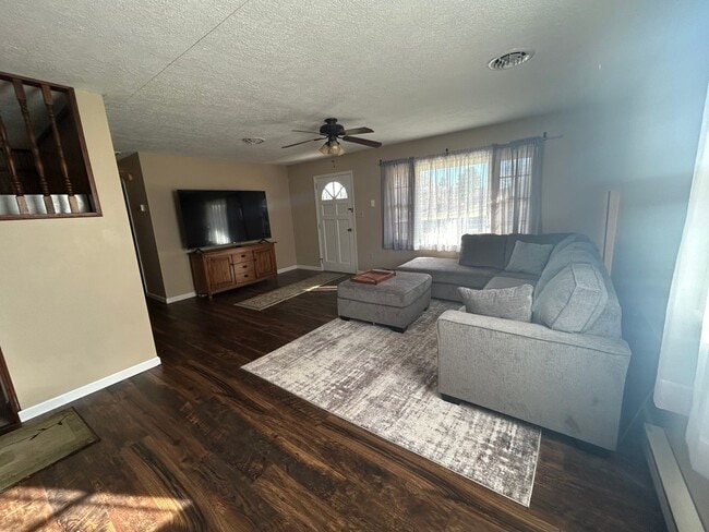 7609 Belspring Rd in Belspring, VA - Building Photo - Building Photo