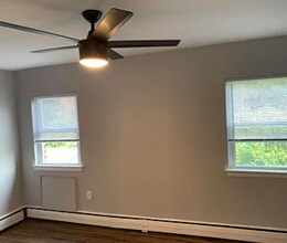 913 E Cliveden St in Philadelphia, PA - Building Photo - Building Photo