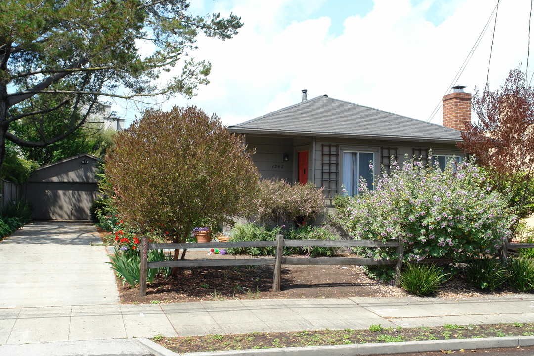 1242 Talbot Ave in Berkeley, CA - Building Photo