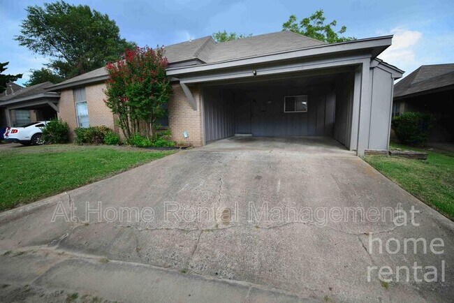 property at 4713 S Fulton Pl