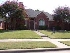 4804 Holly Berry Dr in Plano, TX - Building Photo