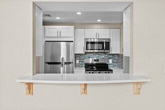 72 Lubec St in Boston, MA - Building Photo - Building Photo