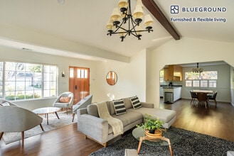 732 Laurel Ave in Menlo Park, CA - Building Photo - Building Photo