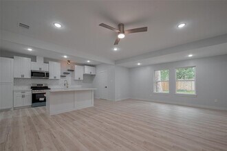 25411 Friar Lake Ln in Spring, TX - Building Photo - Building Photo