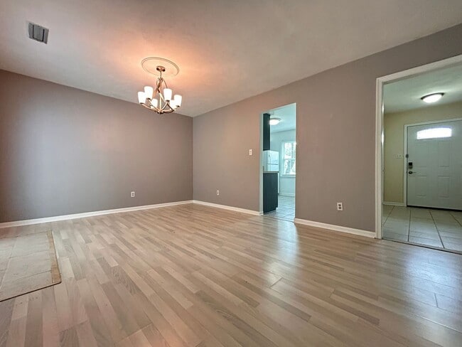 4761 Old Hickory Rd in Virginia Beach, VA - Building Photo - Building Photo