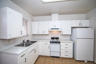 250 W Catalina Dr in Yuma, AZ - Building Photo - Building Photo