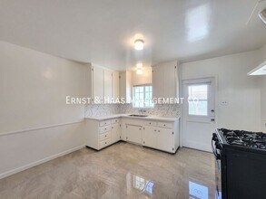 6576 Falcon Ave in Long Beach, CA - Building Photo - Building Photo