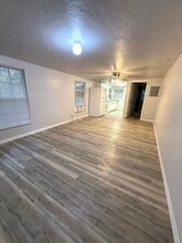 3005 Hawthorne St in Sarasota, FL - Building Photo - Building Photo