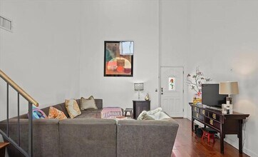 12938 Valleyheart Dr in Los Angeles, CA - Building Photo - Building Photo