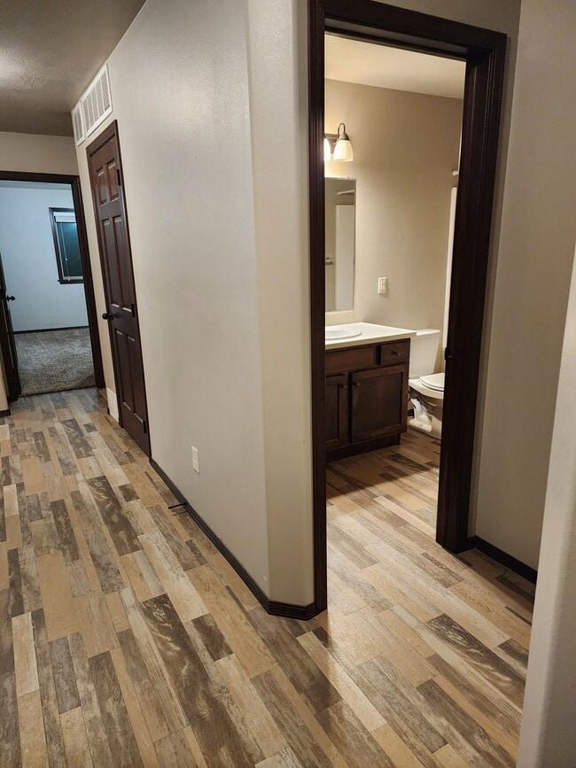 4211 N Pennsylvania Ave in Sioux Falls, SD - Building Photo - Building Photo