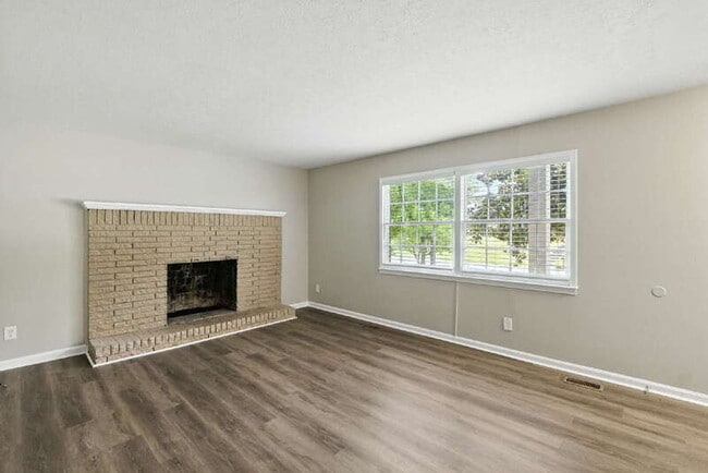 10577 Thrasher Rd in Jonesboro, GA - Building Photo - Building Photo