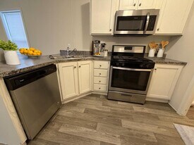 15323 Enchante Dr in Clinton Township, MI - Building Photo