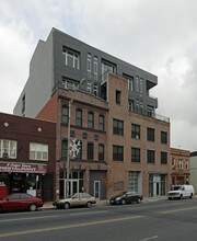 650 Montgomery St in Jersey City, NJ - Building Photo - Building Photo