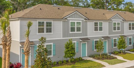 104 Whispering Brk Dr in St. Augustine, FL - Building Photo - Building Photo