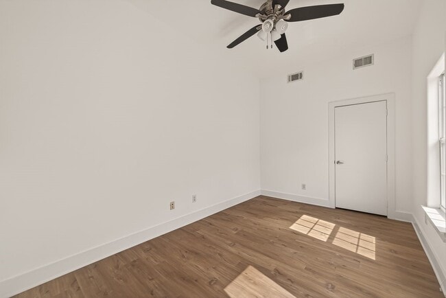 property at 724 Ruthven St