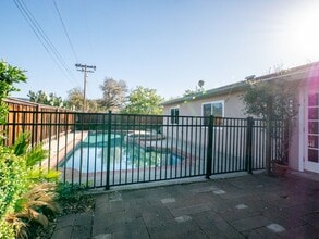 1306 Meadowbrook Rd in Ojai, CA - Building Photo - Building Photo