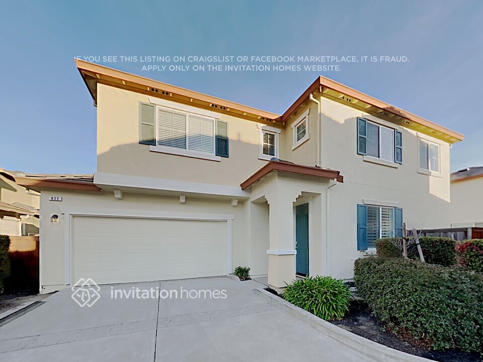 822 Embassy Cir in Vacaville, CA - Building Photo