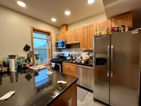 20 Winthrop St, Unit 3 in Boston, MA - Building Photo