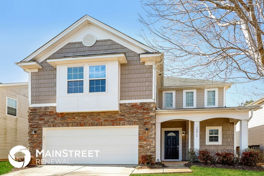 14914 Havasu St in Charlotte, NC - Foto de edificio