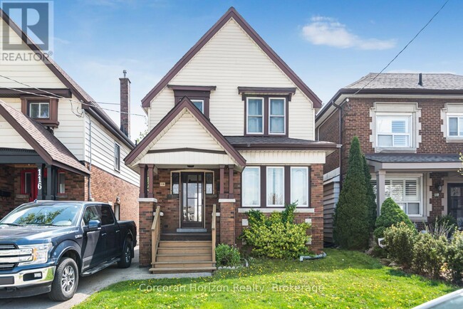 114 Weir St N