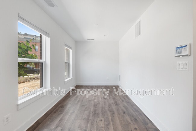 14 Mural Walk NE in Washington, DC - Building Photo - Building Photo