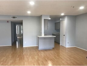 10282 Tujunga Canyon Blvd in Los Angeles, CA - Building Photo - Building Photo