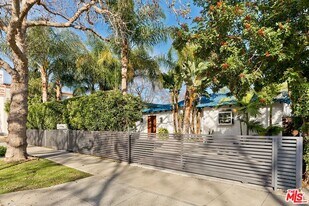 200 S Linden Dr in Beverly Hills, CA - Building Photo