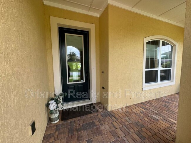 17066 Gathering Pl Cir in Clermont, FL - Foto de edificio - Building Photo