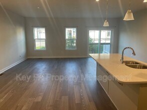 205 Hibiscus Way in Downingtown, PA - Building Photo - Building Photo