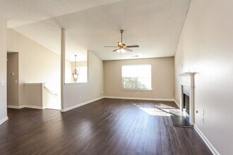 3105 Brookfield Dr SW in Austell, GA - Foto de edificio - Building Photo