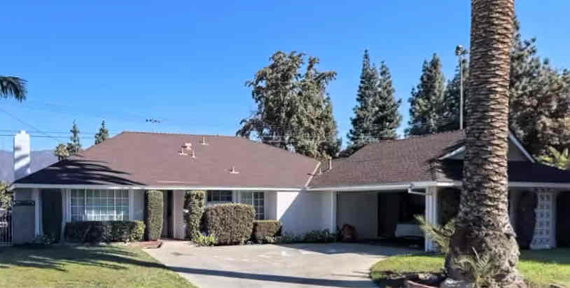 1584 Canoga Pl in Pomona, CA - Foto de edificio