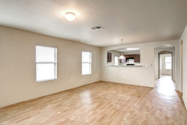 7606 Cypress Vine in San Antonio, TX - Building Photo - Building Photo