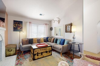 5215 Carruthers St NE in Albuquerque, NM - Building Photo - Building Photo