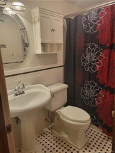 21 Rockwood Ave, Unit 2 in Ansonia, CT - Building Photo - Building Photo