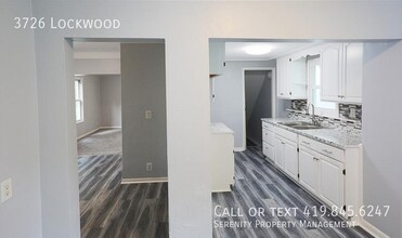 3726 Lockwood Ave in Toledo, OH - Building Photo - Building Photo