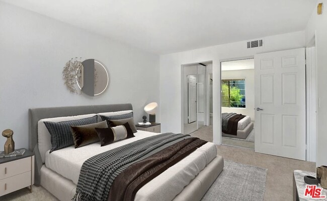 property at 5545 Canoga Ave