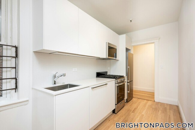 288 Chestnut Hill Ave in Boston, MA - Building Photo - Building Photo