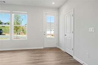 1359 Crk Vw Ln NW in Atlanta, GA - Foto de edificio - Building Photo