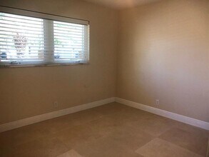 633 Solar Isle Dr in Fort Lauderdale, FL - Building Photo - Building Photo