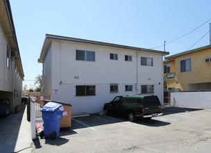 12111 Pacific Ave in Los Angeles, CA - Building Photo - Building Photo