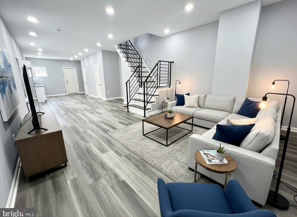 5532 Chancellor St in Philadelphia, PA - Building Photo